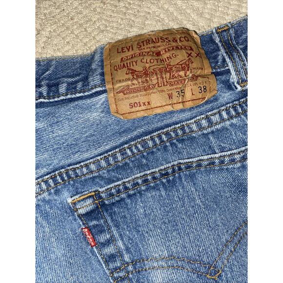 Vintage Levis 501xx Jeans Men 35 Blue Red Tab Button Up Fly Made USA 38L - Picture 14 of 14